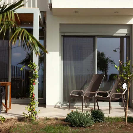 Physis Fokida Эратини